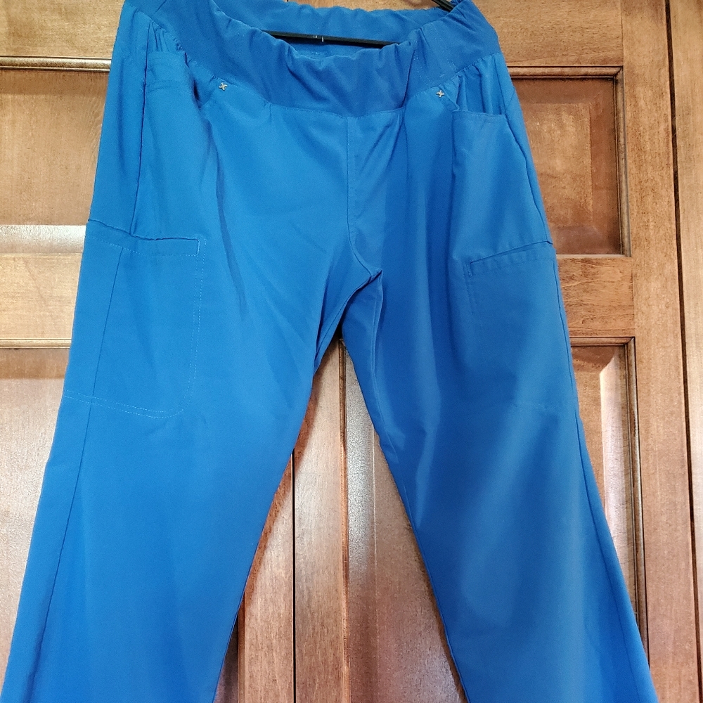 Cherokee iFlex scrub bottom